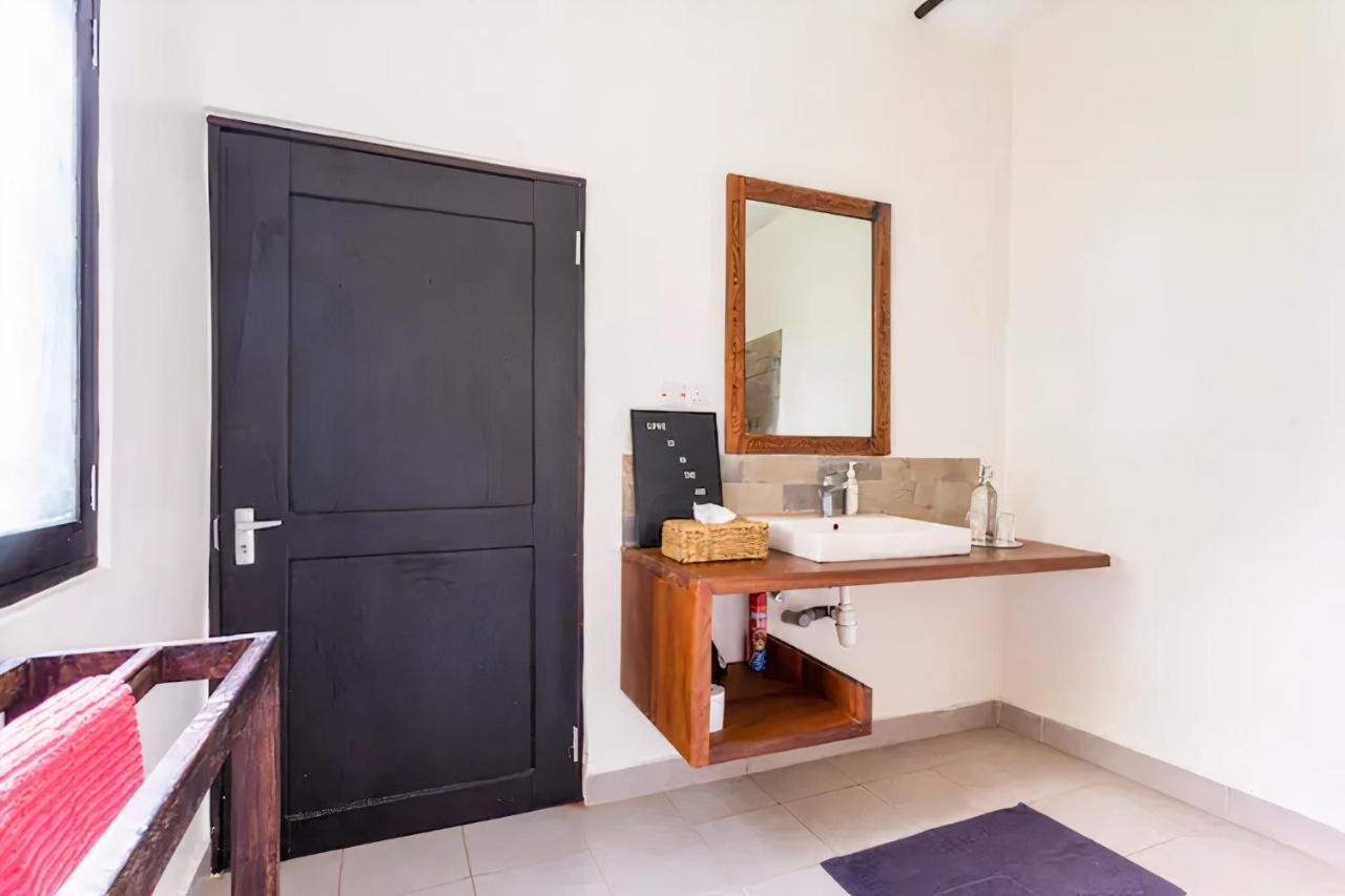 Zarafa House Bed & Breakfast เดียนีบีช ภายนอก รูปภาพ